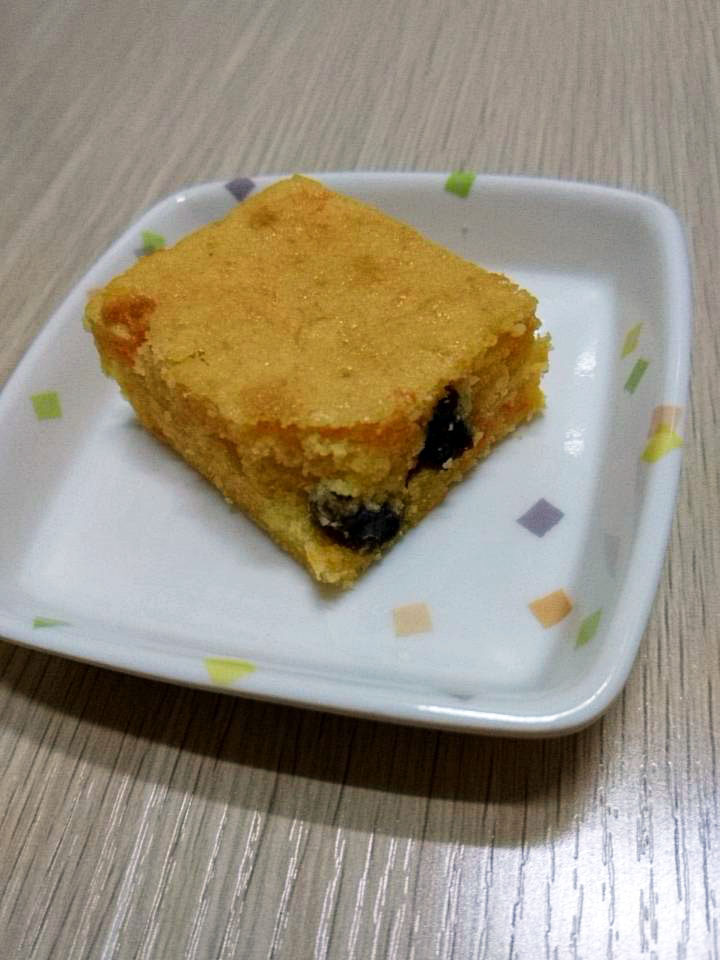 今日のおやつは にんじんケーキでした。