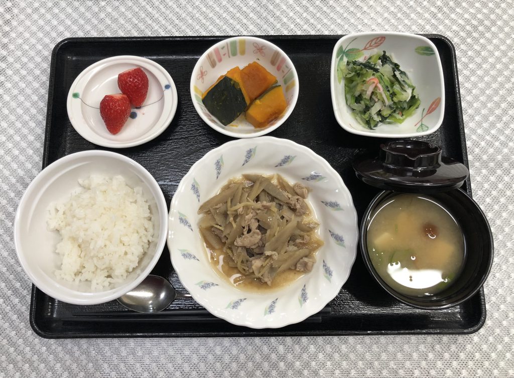 4月14日木曜日　きょうのお昼ごはんは、豚肉とごぼうのしぐれ煮・具だくさんおろし・含め煮・みそ汁・くだものでした。