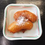 4月19日火曜日　きょうのお昼ごはんは、りんごドーナツでした。