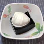 6月16日木曜日　きょうのおやつは、コーヒーゼリーでした。