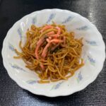 8月15日木曜日　きょうのおやつは、やきそば（夏祭りのお菓子シリーズ4）でした。