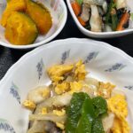 2月15日土曜日　きょうのお昼ごはんは、鶏肉とザーサイの卵炒め・ひじき和え・かぼちゃ煮・みそ汁・くだものでした。