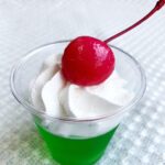 5月3日土曜日　きょうのおやつは、クリームソーダゼリーでした。